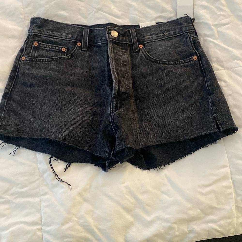Denim Forum black jean shorts size 26